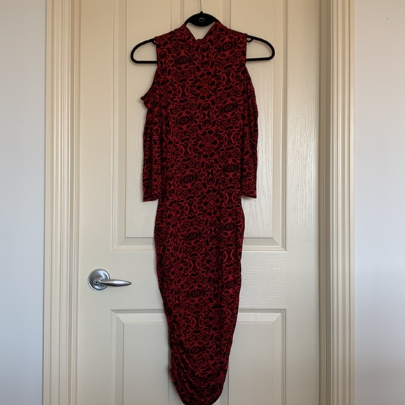 Mock neck midi bodycon dress - Picture 2 of 4